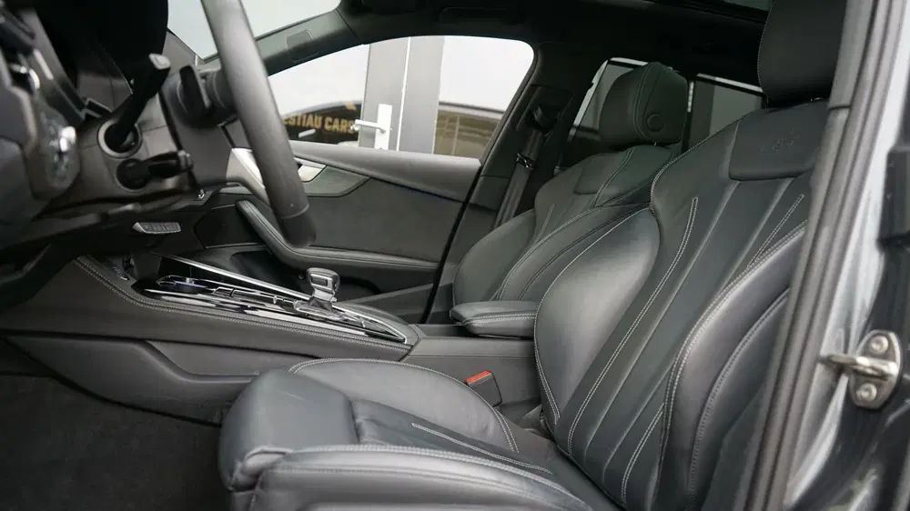 Audi A4 40 TFSI 3x S-Line Maxton BLACK OPTIK AUTOM uit 2022, foto 3