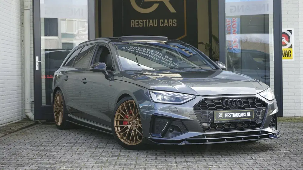 Audi A4 40 TFSI 3x S-Line Maxton BLACK OPTIK AUTOM uit 2022, foto 6