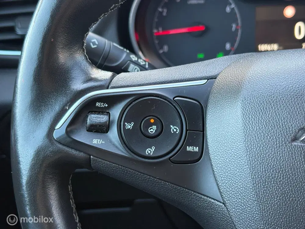 Opel Grandland 1.2 Turbo Innovation uit 2019, foto 12