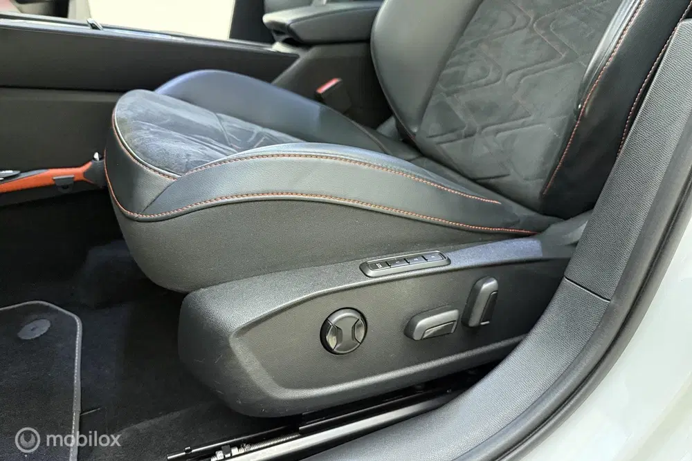 SEAT Leon 1.4 TSI eHybrid FR uit 2021, foto 13