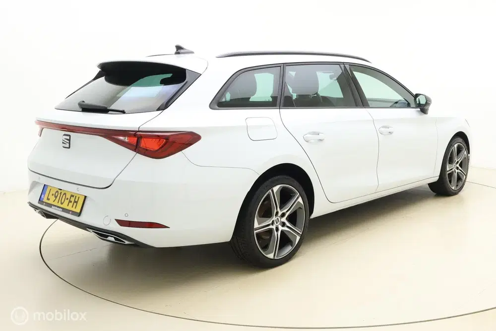 SEAT Leon 1.4 TSI eHybrid FR uit 2021, foto 2