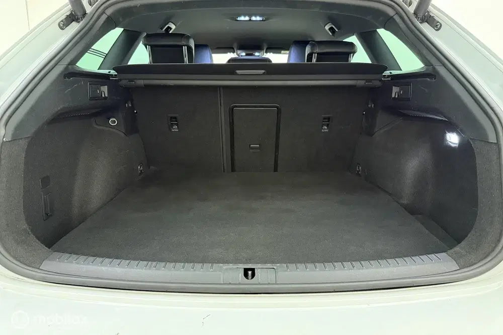 SEAT Leon 1.4 TSI eHybrid FR uit 2021, foto 3