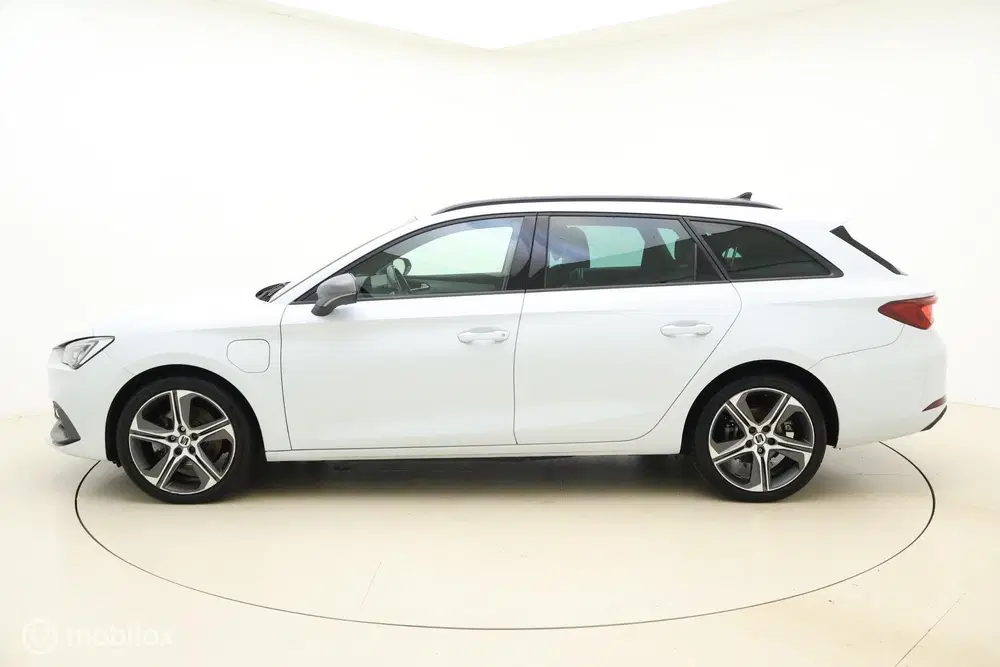 SEAT Leon 1.4 TSI eHybrid FR uit 2021, foto 5