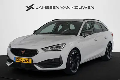 Cupra Leon 1.4 e-Hybrid Essential Achteruitrijc uit 2024
