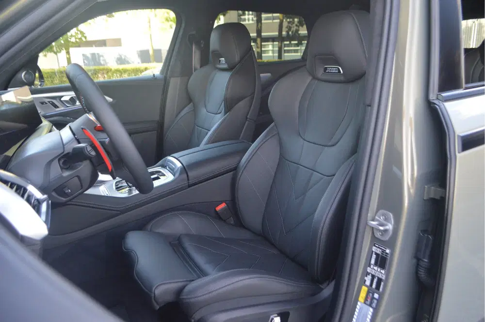 BMW XM PHEV 50e uit 2026, foto 3