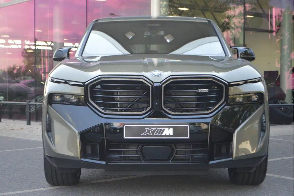 BMW XM PHEV 50e uit 2026, foto 4