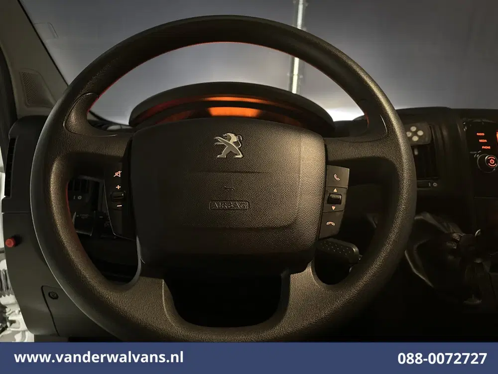 Peugeot Boxer 2.2 BlueHDi 141pk Bakwagen 435cm Lang Laad uit 2022, foto 15