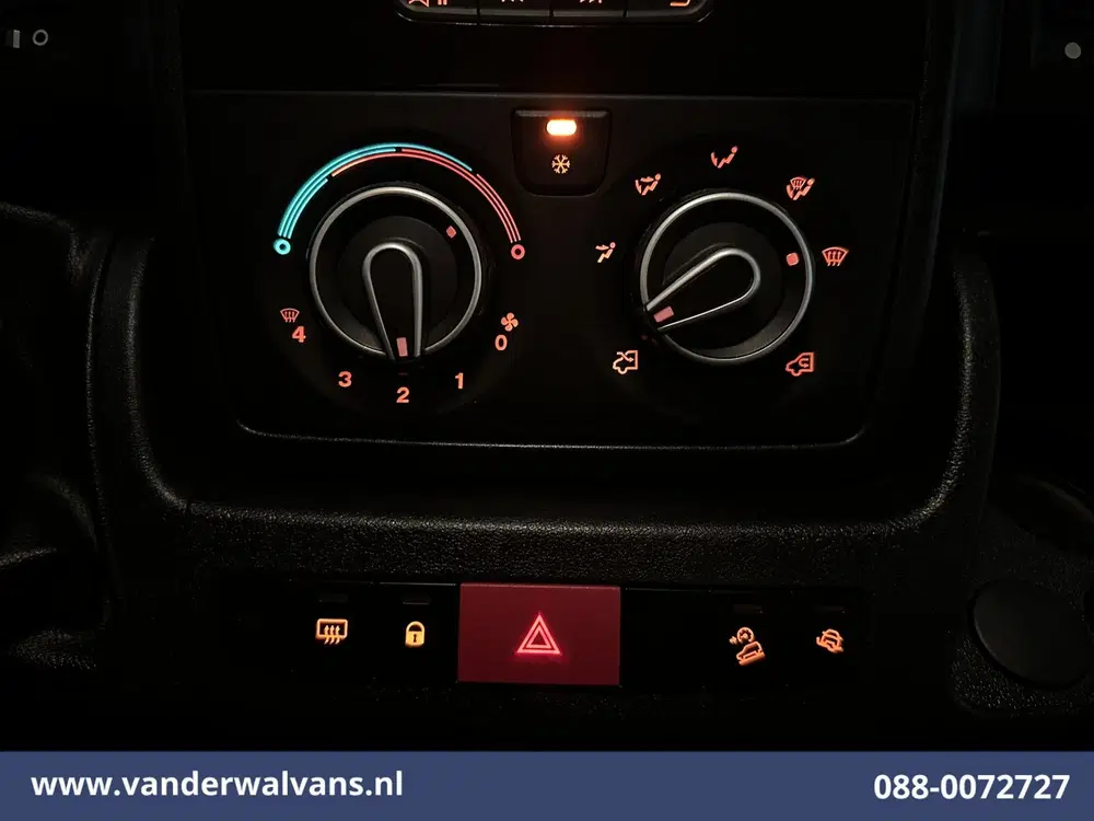 Peugeot Boxer 2.2 BlueHDi 141pk Bakwagen 435cm Lang Laad uit 2022, foto 6
