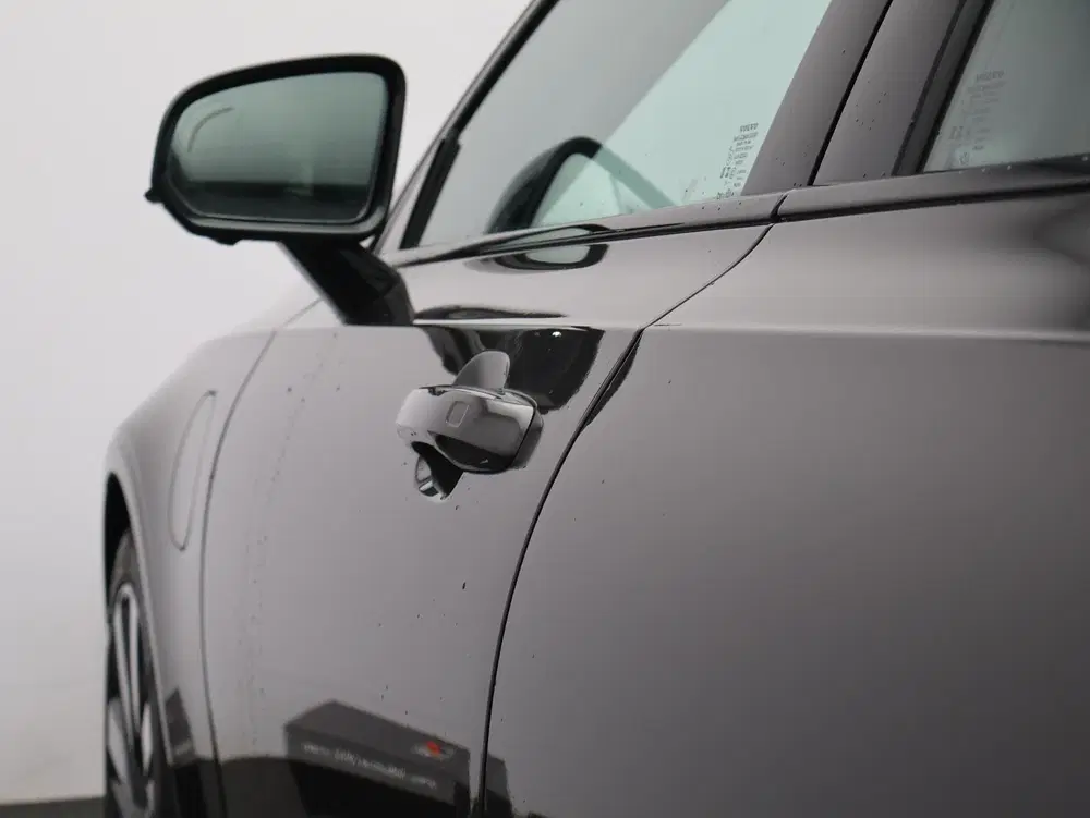 Volvo V90 T8 AWD Plug-in hybrid Ultra Dark uit 2025, foto 14