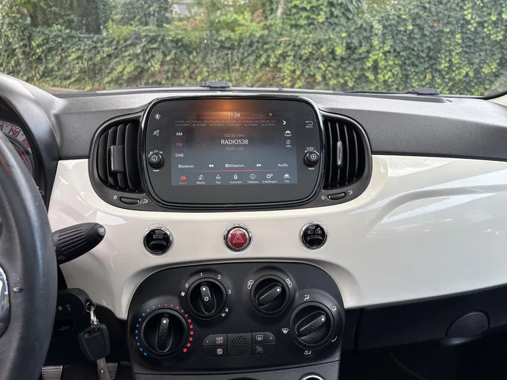 Fiat 500 0.9 TwinAir Turbo Lounge uit 2019, foto 13