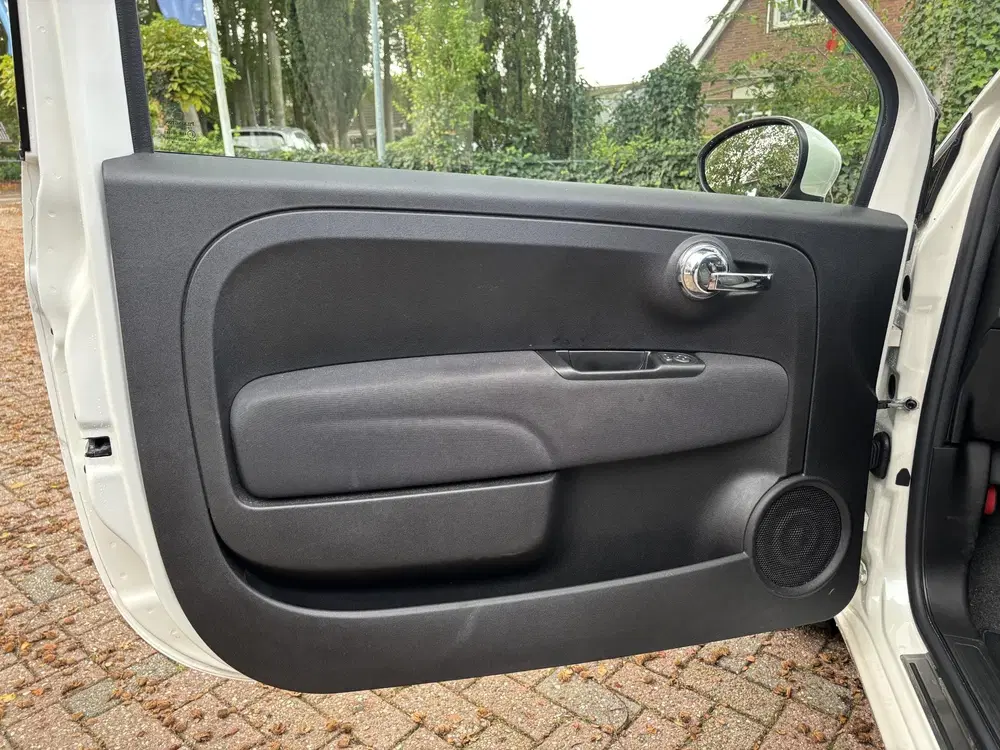 Fiat 500 0.9 TwinAir Turbo Lounge uit 2019, foto 9