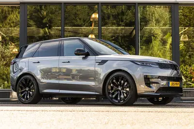 Land Rover Range Rover Sport 3.0 P440e Dynamic SE 23" uit 2023