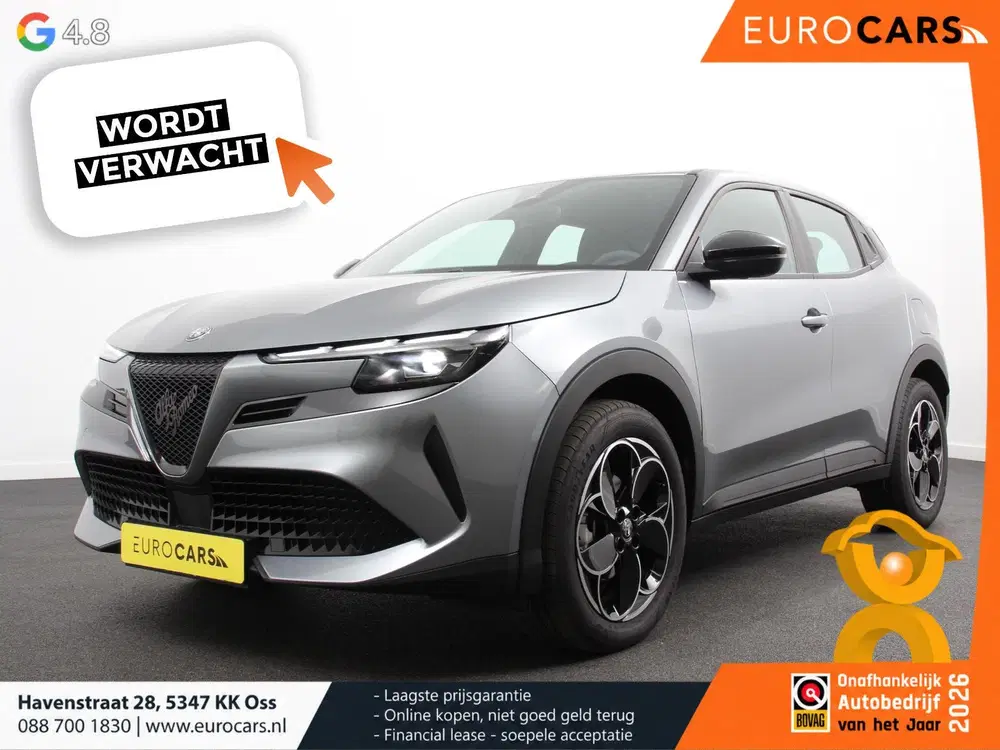 Alfa Romeo Junior Elettrica Automaat 156PK Adaptieve Cruise uit 2025