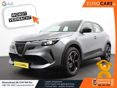 Alfa Romeo Junior Elettrica Automaat 156PK Adaptieve Cruise uit 2025