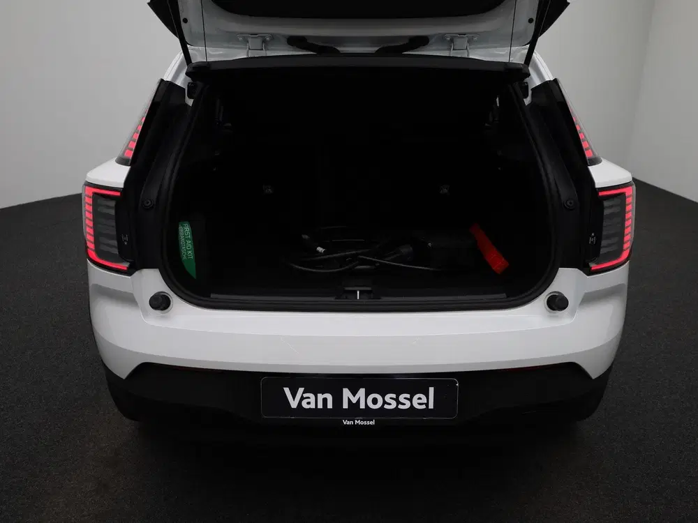 Volvo EX30 P5 Long Range Core uit 2024, foto 13