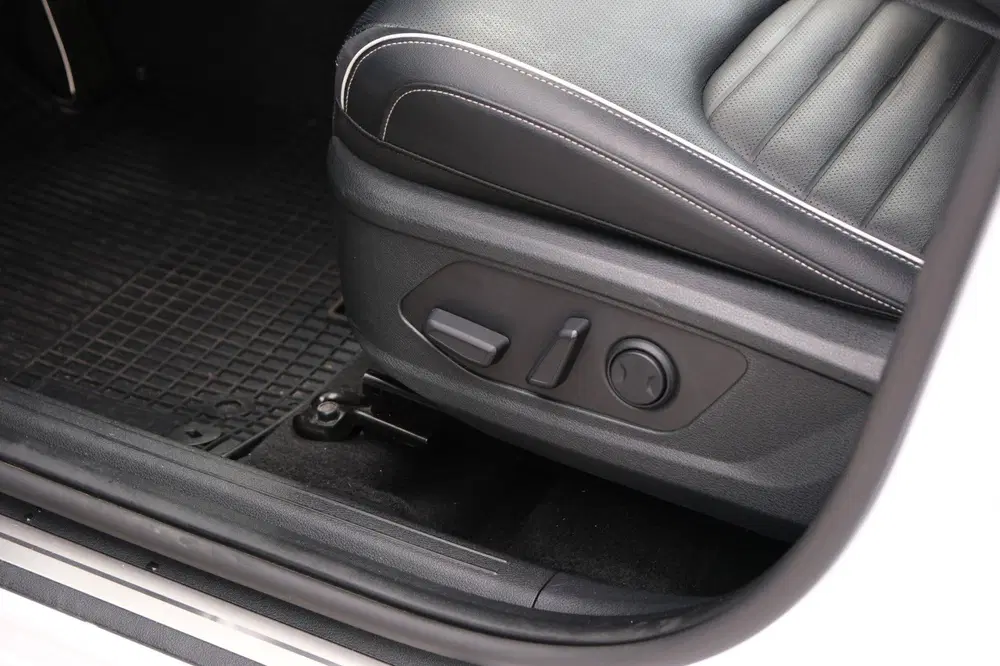 Kia Sportage 1.6 T-GDi MHEV GT-Line Afn. Trekhaak uit 2025, foto 15