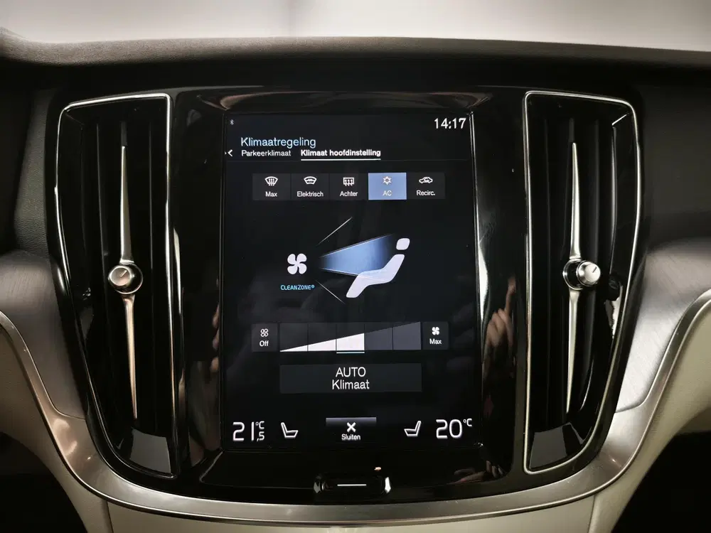 Volvo V60 2.0 B3 Momentum Business uit 2022, foto 13
