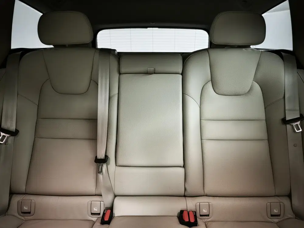 Volvo V60 2.0 B3 Momentum Business uit 2022, foto 8