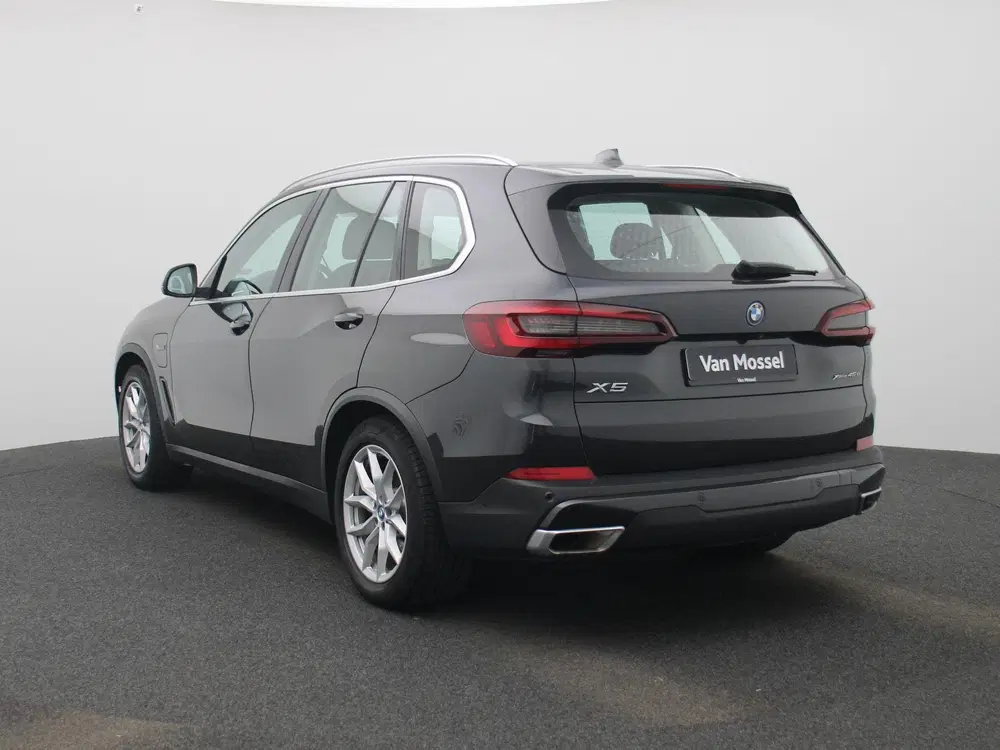 BMW X5 xDrive45e High Executive uit 2023, foto 2