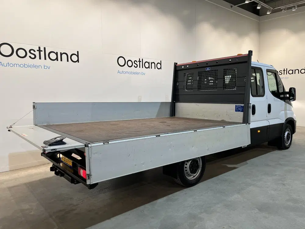 Iveco Daily 35S16 2.3 375 DC 7 pers. Open Laadbak uit 2024, foto 2