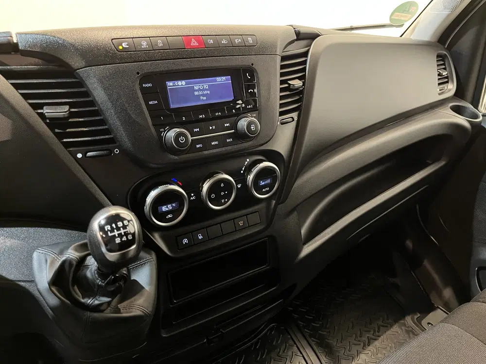 Iveco Daily 35S16 2.3 375 DC 7 pers. Open Laadbak uit 2024, foto 6