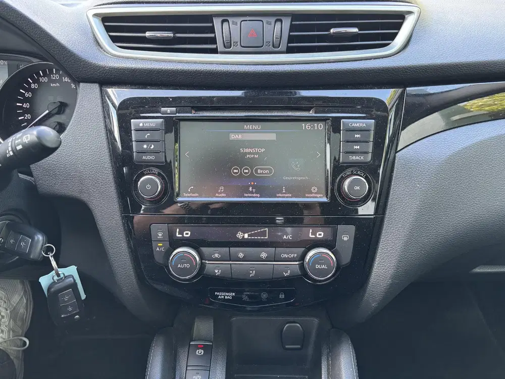 Nissan Qashqai 1.3 DIG-T Acenta l Navigatie l Bose l Pano uit 2019, foto 10