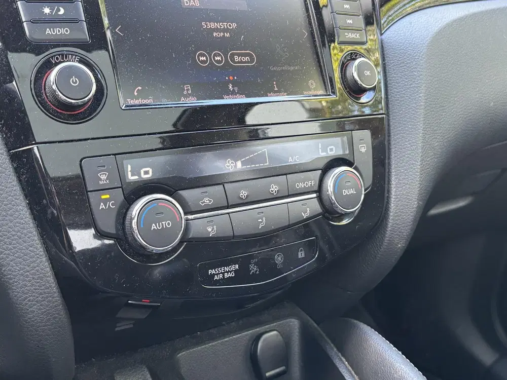 Nissan Qashqai 1.3 DIG-T Acenta l Navigatie l Bose l Pano uit 2019, foto 12