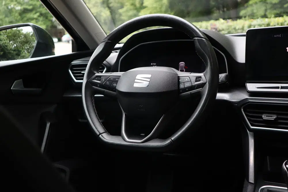 SEAT Leon 1.0 TSI Style Business Intense uit 2021, foto 10