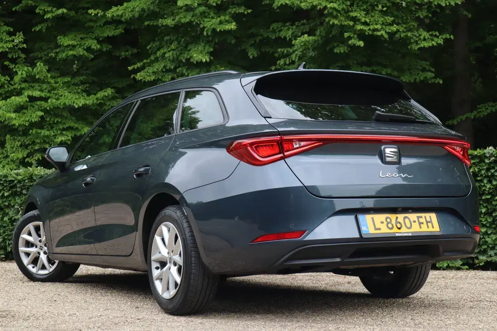 SEAT Leon 1.0 TSI Style Business Intense uit 2021, foto 4