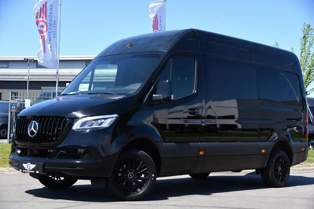 Mercedes-Benz Sprinter 319 1.9 CDI L2H2 RWD Black Edition Ca uit 2023, foto 4