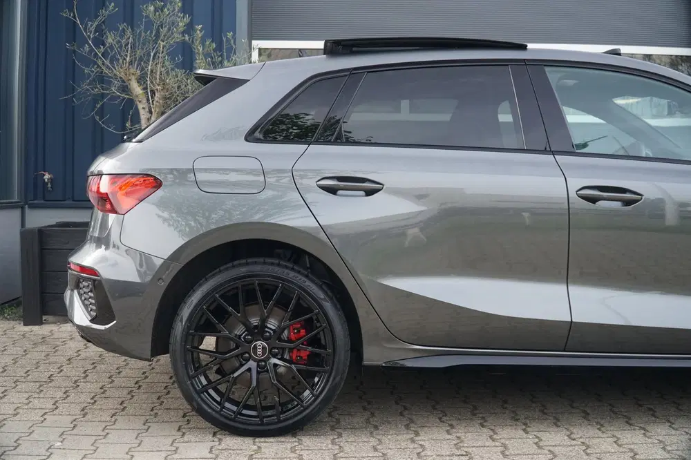 Audi A3 45 TFSI e S edition Competition 245PK PHEV uit 2023, foto 13