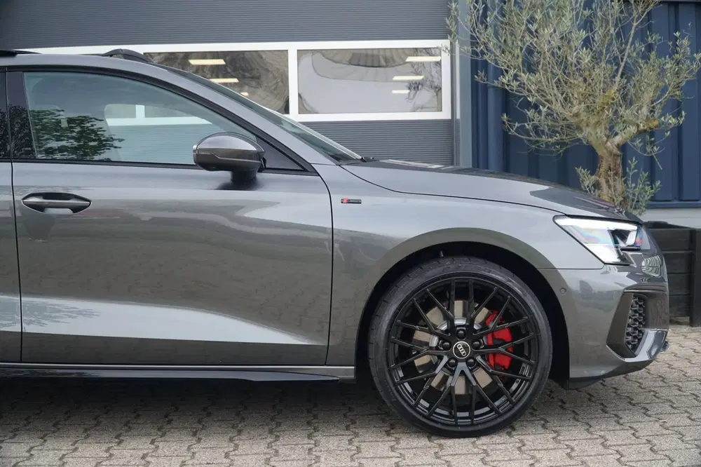 Audi A3 45 TFSI e S edition Competition 245PK PHEV uit 2023, foto 14