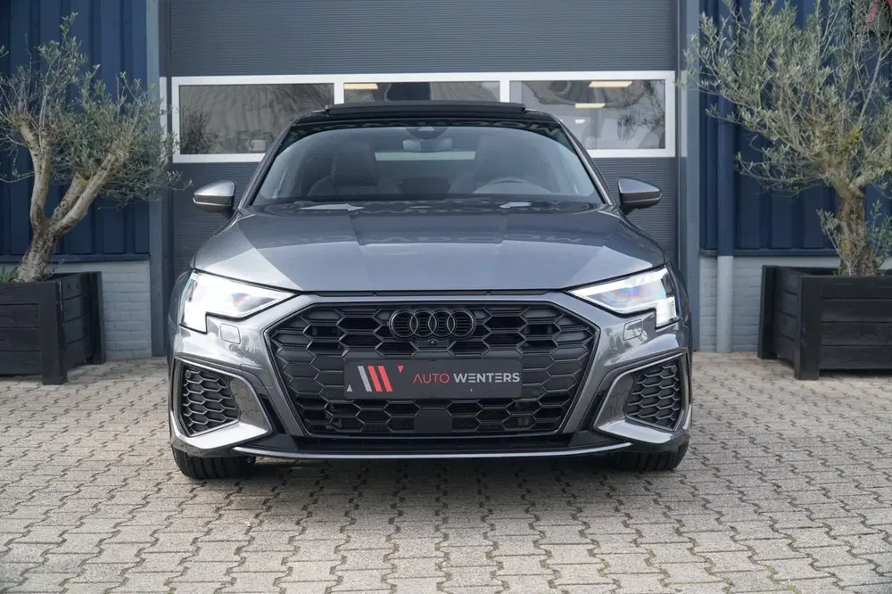Audi A3 45 TFSI e S edition Competition 245PK PHEV uit 2023, foto 4