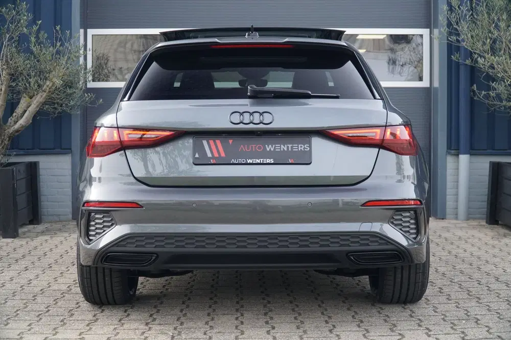 Audi A3 45 TFSI e S edition Competition 245PK PHEV uit 2023, foto 9