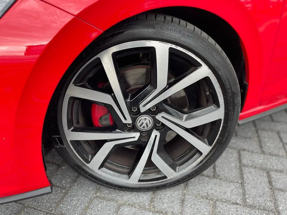 Volkswagen Polo 2.0 TSI GTI uit 2019, foto 2