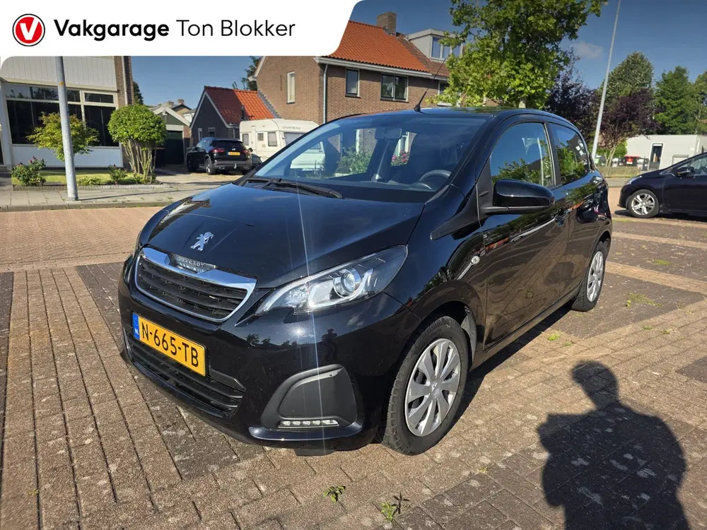 Peugeot 108 1.0 e-VTi Active uit 2022, foto 2