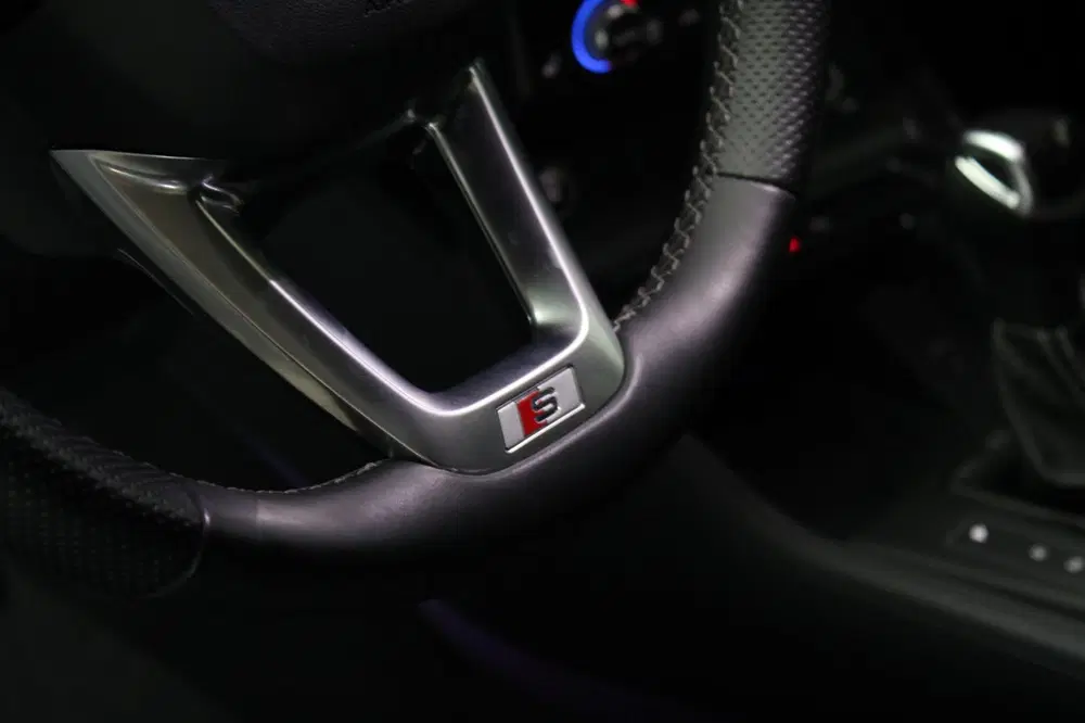 Audi Q3 45 TFSI e S Edition 3X S-Line PANO KEYLES uit 2023, foto 4