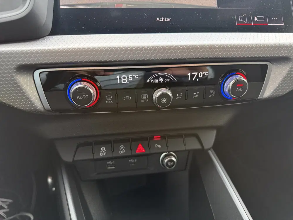 Audi A1 25 TFSI edition one Camera uit 2019, foto 12
