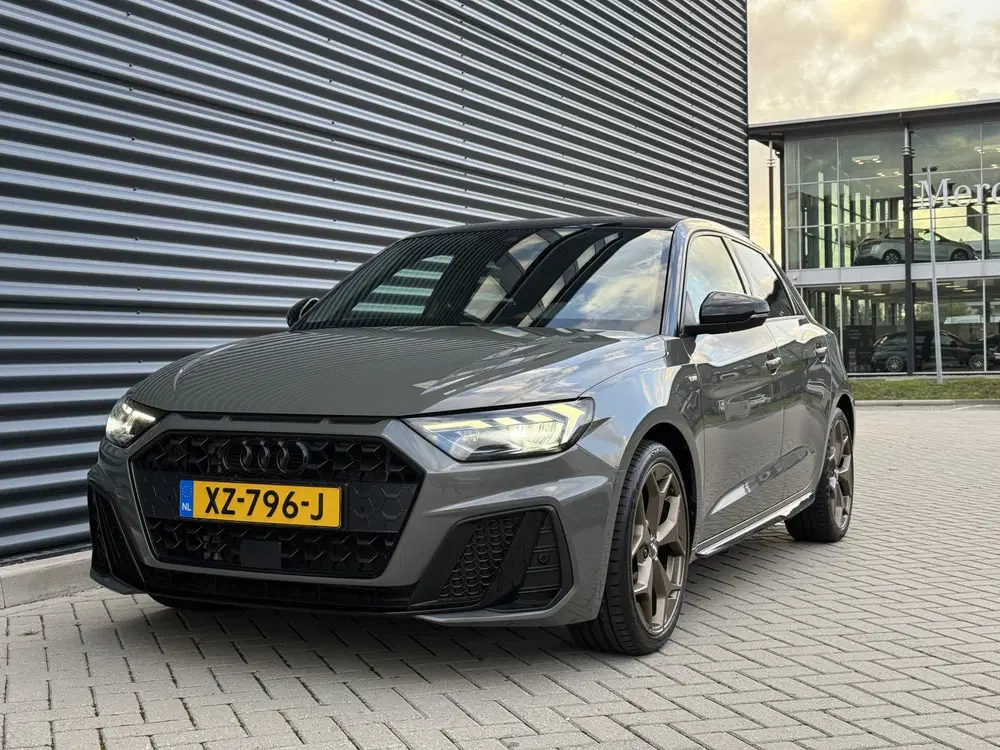Audi A1 25 TFSI edition one Camera uit 2019, foto 14