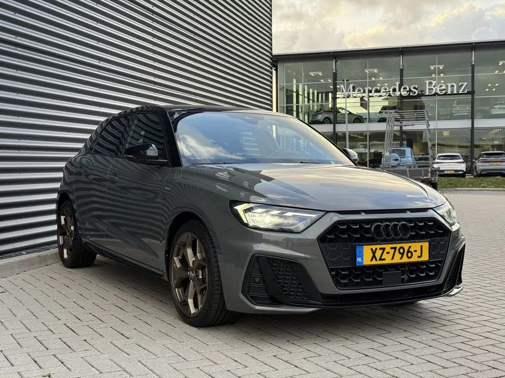 Audi A1 25 TFSI edition one Camera uit 2019, foto 3