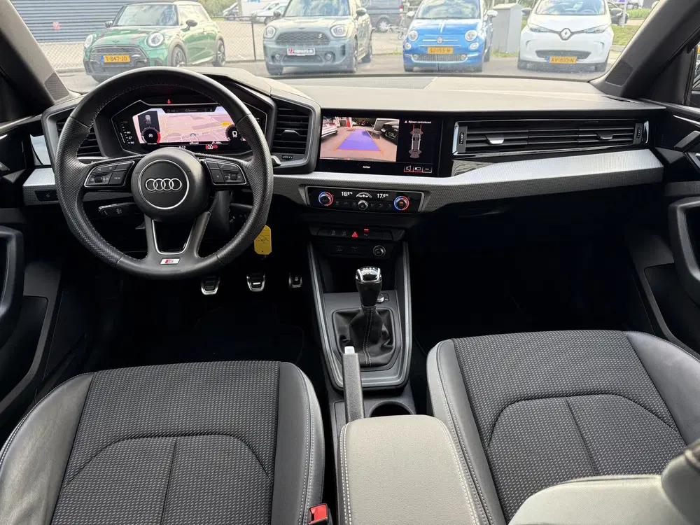 Audi A1 25 TFSI edition one Camera uit 2019, foto 5
