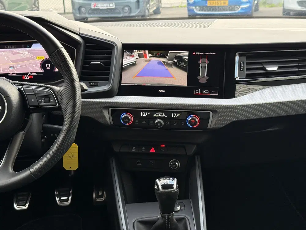 Audi A1 25 TFSI edition one Camera uit 2019, foto 6