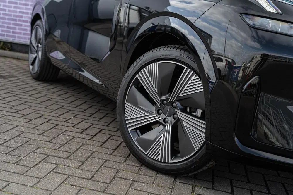 Lynk & Co 08 1.5 Plug-in Hybrid More uit 2025, foto 15