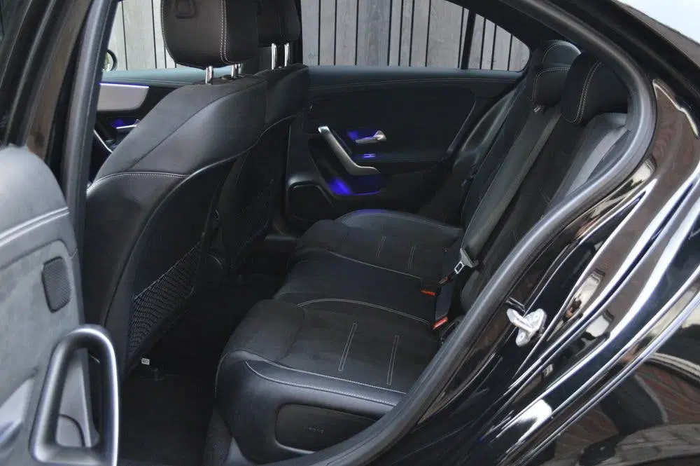 Mercedes-Benz A-Klasse 250 e AMG Led Panorama Memory Distron uit 2021, foto 11
