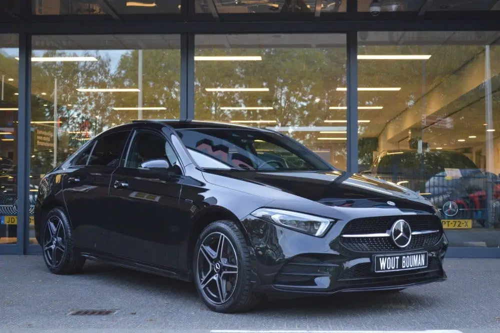 Mercedes-Benz A-Klasse 250 e AMG Led Panorama Memory Distron uit 2021, foto 3