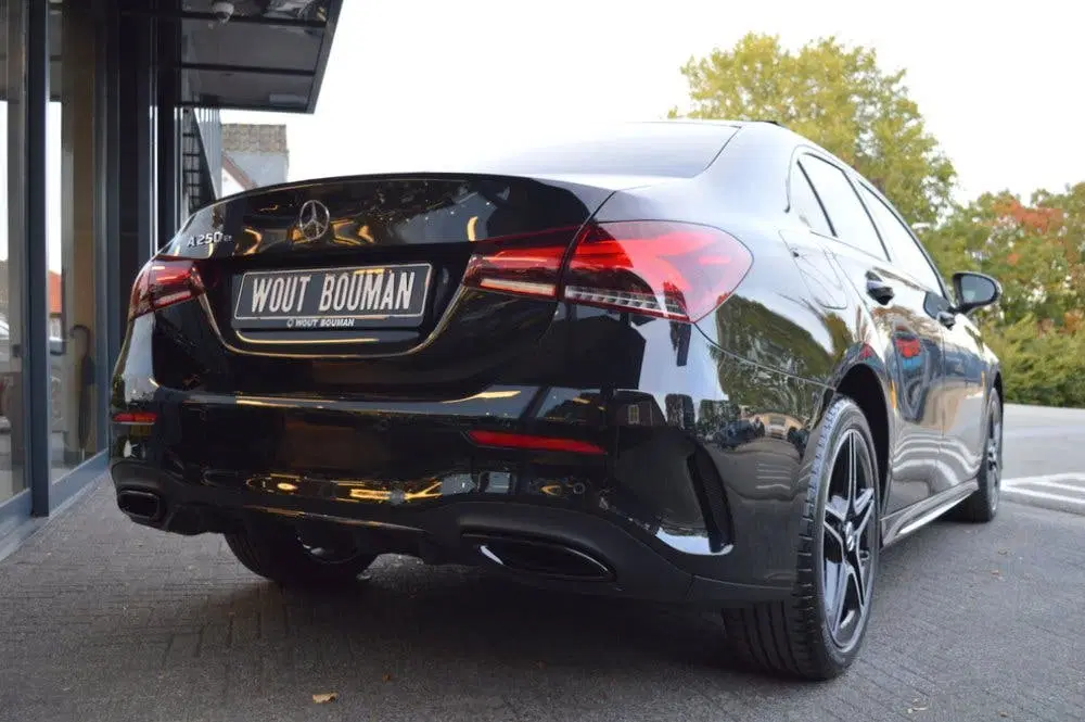 Mercedes-Benz A-Klasse 250 e AMG Led Panorama Memory Distron uit 2021, foto 5