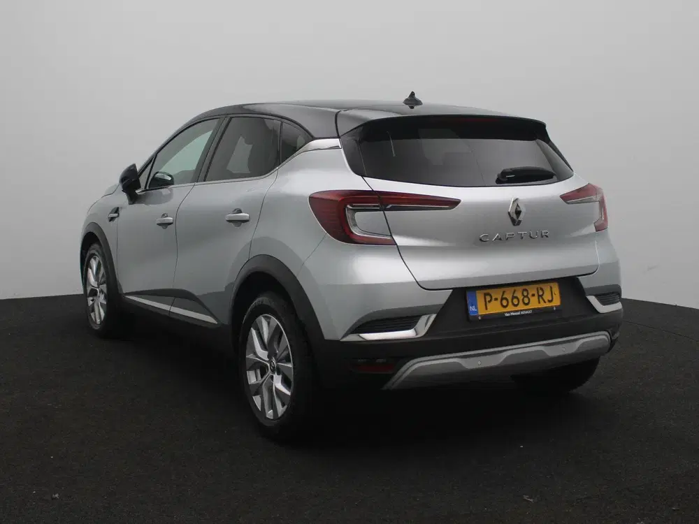 Renault Captur TCe 90 Intens uit 2022, foto 2