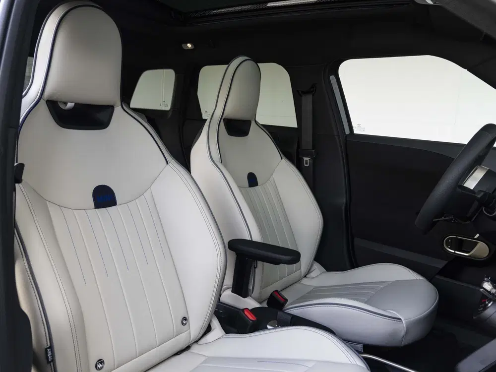 Mini Aceman E John Cooper Works L-pakket uit 2026, foto 4