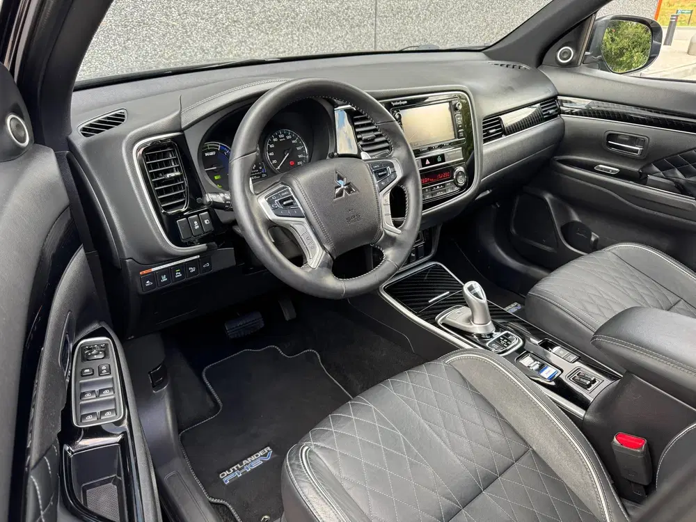 Mitsubishi Outlander 2.4 PHEV Instyle uit 2019, foto 8