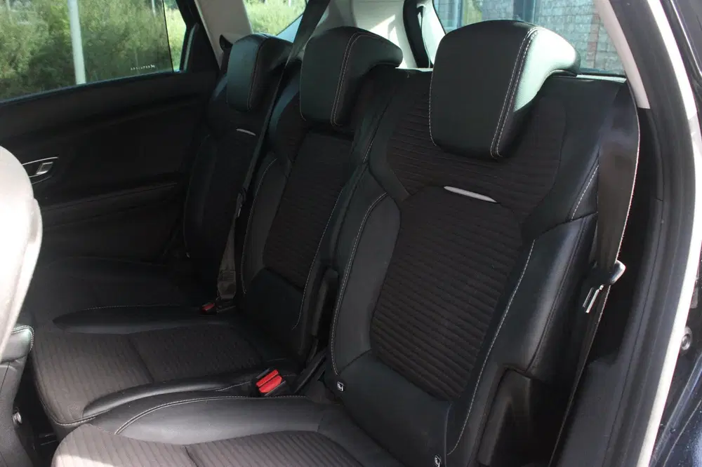 Renault Scenic 1.3 TCe Bose uit 2020, foto 8